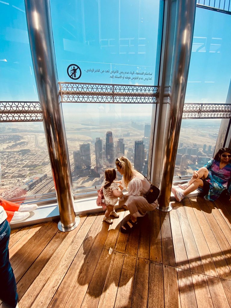 Burj Khalifa Dubai - Urlaub mit Kindern Reisetipps